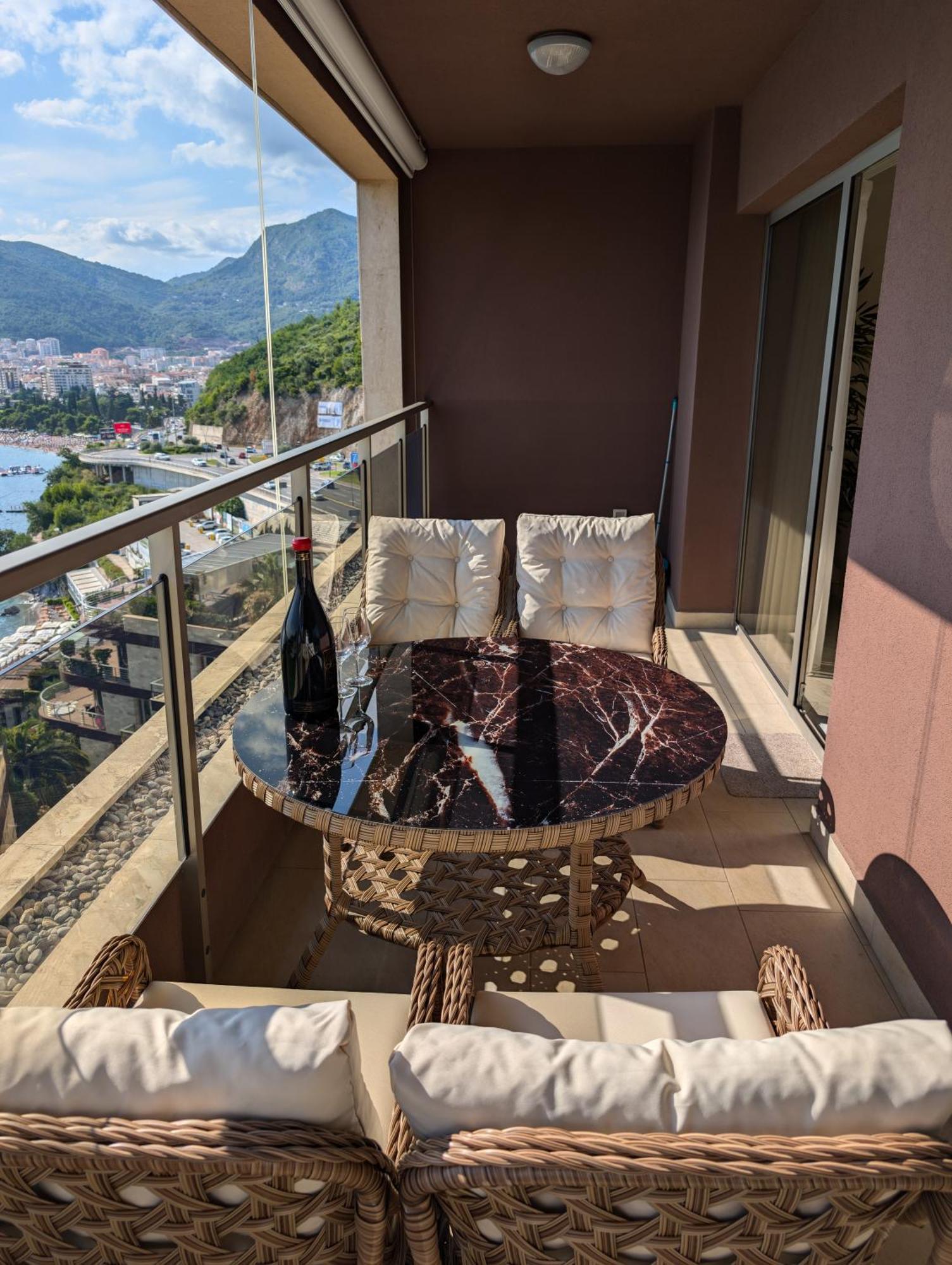 Lux Apartments Harmonia Budva Buitenkant foto