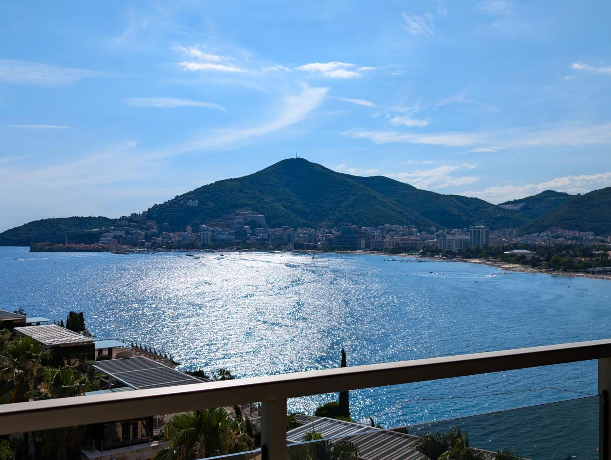 Lux Apartments Harmonia Budva Buitenkant foto