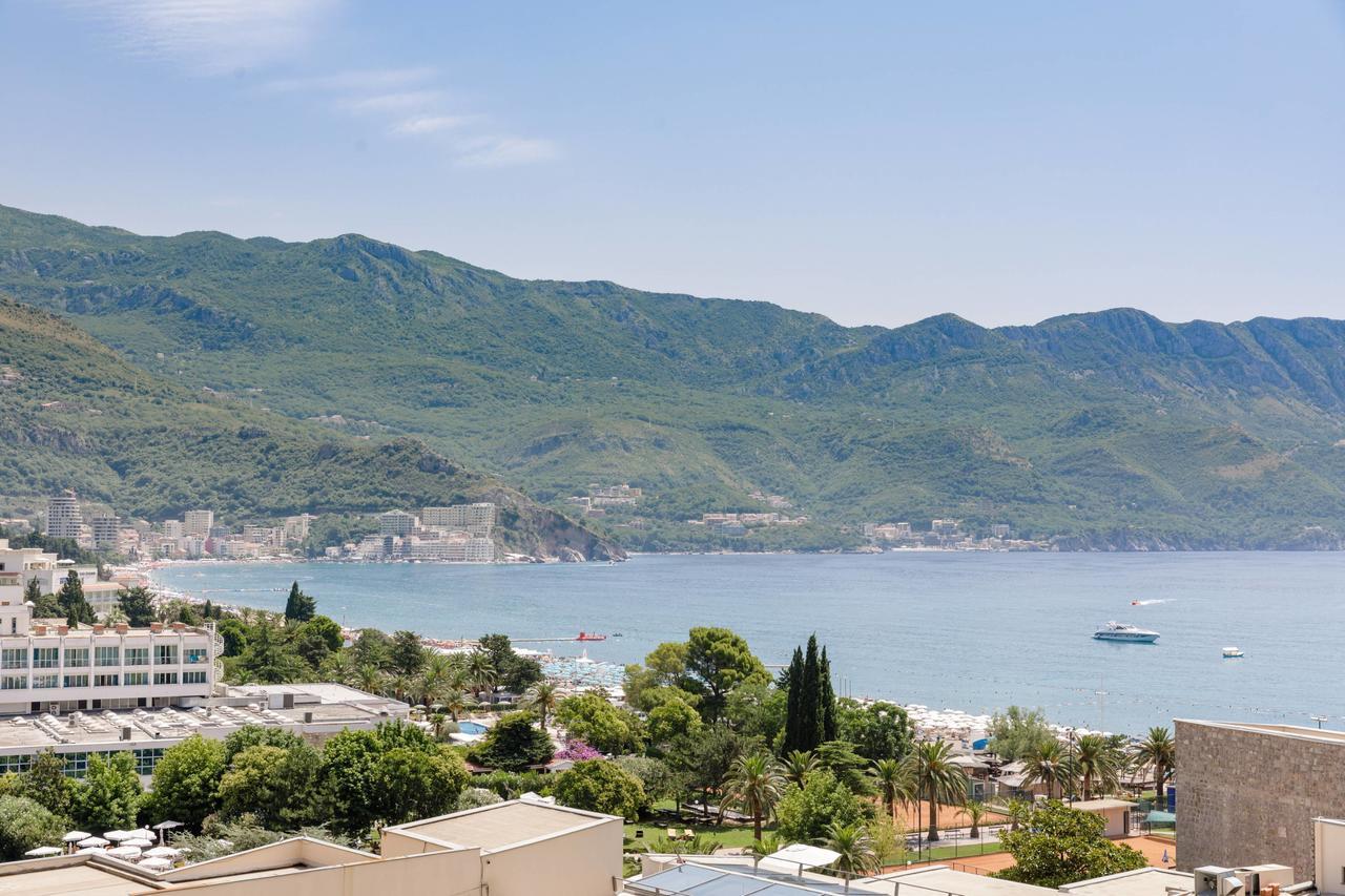Lux Apartments Harmonia Budva Buitenkant foto